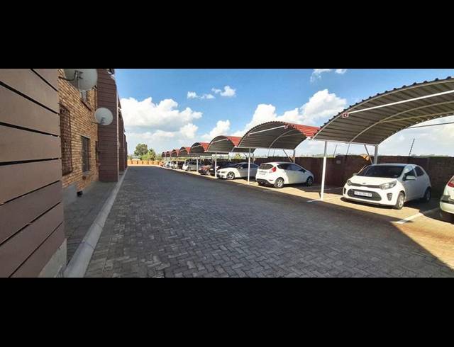 1 BEDROOM APARTMENT FOR SALE IN HONEY PARK